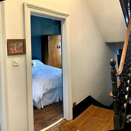 Chic Townhouse Near Tunnels Beaches 일프러컴 외부 사진